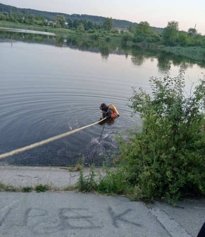 У водоймі поблизу Львова виявили тіло 21-річного чоловіка