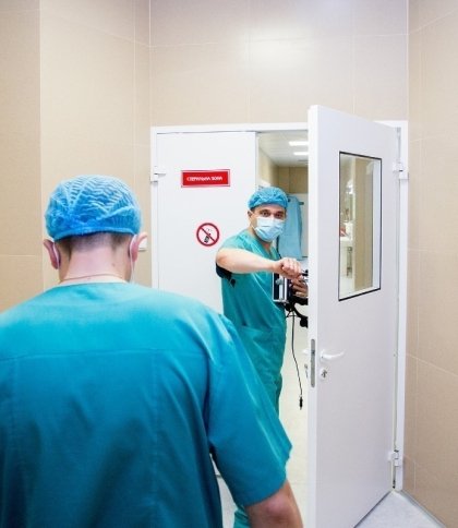 Львівські лікарі зробили пацієнтці серцевий клапан з її власних клітин