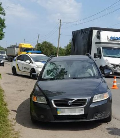На Львівщині автівка збила 33-річну жінку