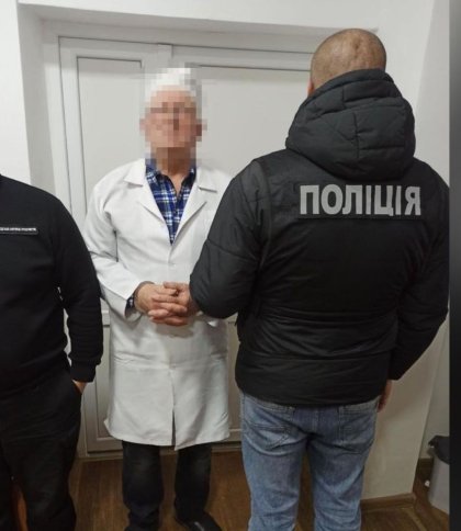 73-річний лікар торгував наркотиками на Черкащині, фото поліції