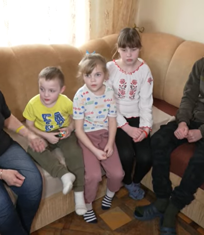 Батько загинув на фронті, а мати кинула: у Львові оселилася жінка зі Слов’янська, яка сама виховує п’ятьох онуків