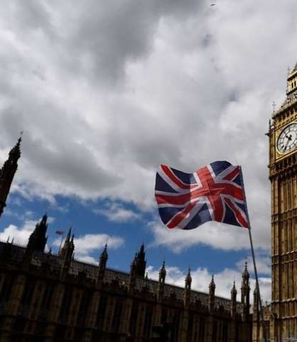 Ліз Трасс подала у відставку: хто може очолити уряд Великої Британії