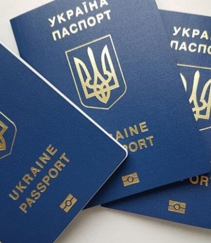 Рейтинг українського паспорта: скільки країн можуть відвідати українці 