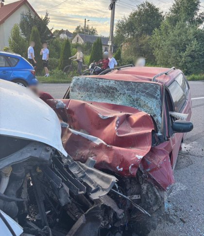 У Бібрці загинув 36-річний водій Mazda через зіткнення з мікроавтобусом