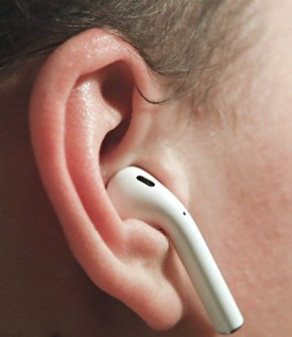 У Львові судили продавців підроблених навушників від Apple