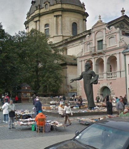 Ринок біля Федоровича у Львові: продавців зобов’язали реструвати товар