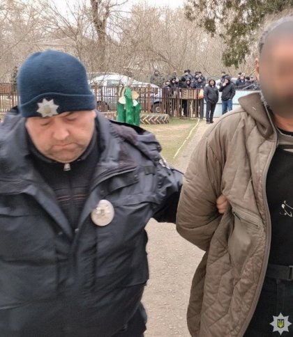 Чоловік викрав восьмирічну дівчинку на Миколаївщині, фото поліції