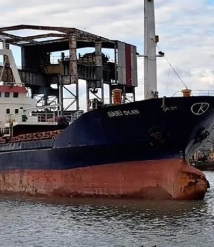 Російський корабель відкрив попереджувальний вогонь по судну, яке йшло в Ізмаїл