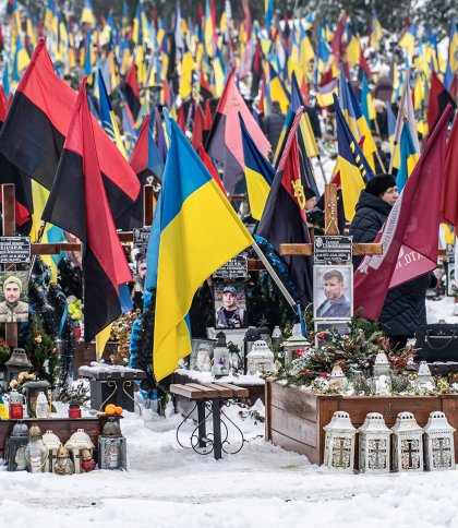 У День Збройних Сил на Личаківському кладовищі вшанували пам’ять полеглих героїв
