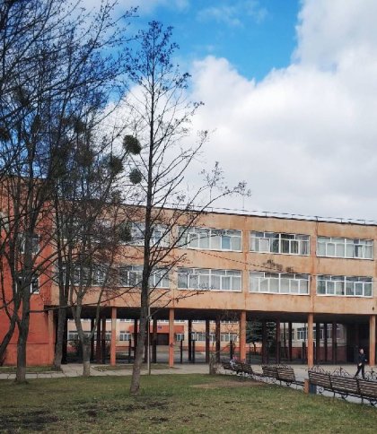 У Львові фірма експомічника депутата ремонтує басейн школи за 12 млн