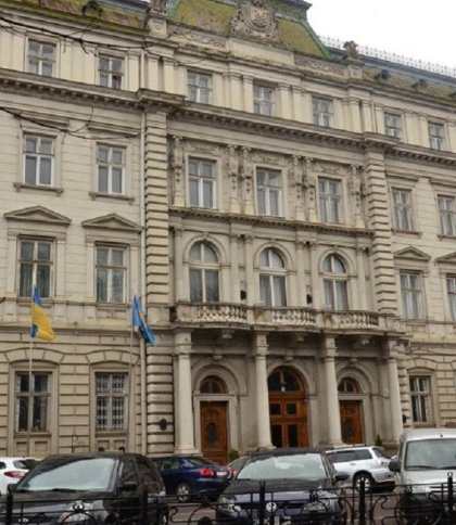 Анонім повідомив про замінування будівлі Львівської ОВА, інформація не підтвердилась