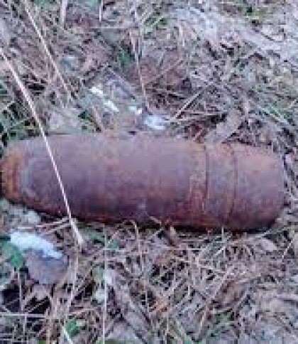 На Львівщині поблизу будинку знайшли артилерійський снаряд