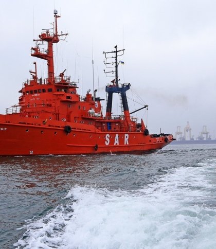 Звільнене від російських окупантів рятувальне судно "Сапфір" вже в Україні — Єрмак