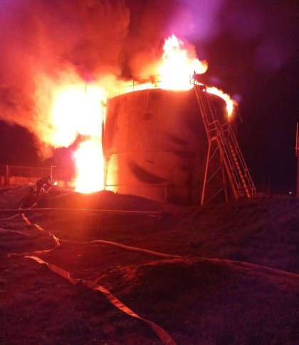 В окупованих Ровеньках на Луганщині стався потужний вибух на нафтобазі