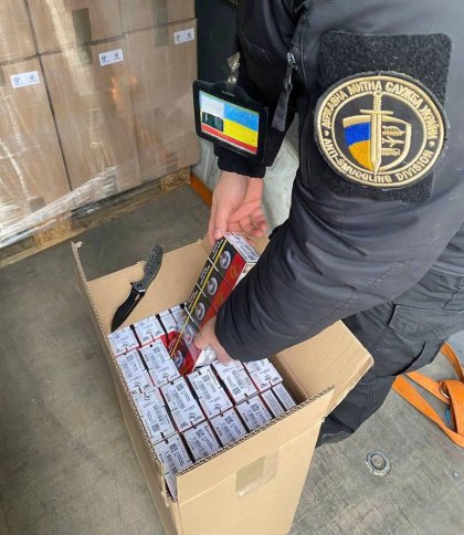 Благодійний фонд зі Львова намагався ввезти сигарети на 3,5 млн грн як «гуманітарку» для військових