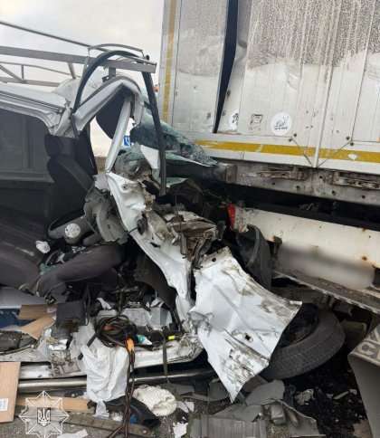 Поблизу Городка сталась смертельна ДТП з мікроавтобусом та двома вантажівками