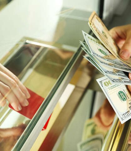 НБУ дозволив банкам продавати більше валюти населенню: що зміниться