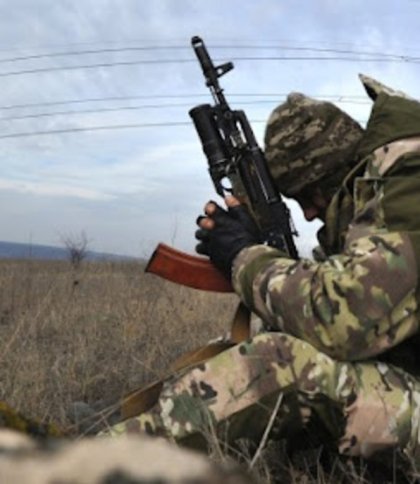 У лікарні помер один із військових, яких вчора поранили на фронті