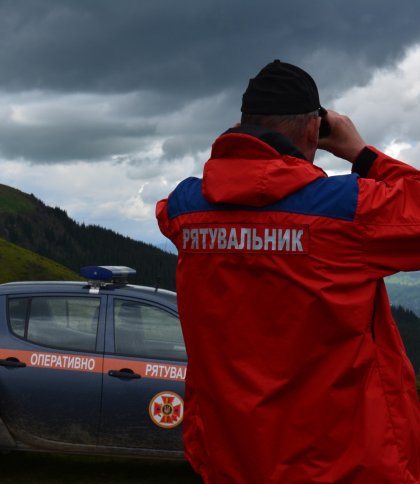 Рятувальники з Львівщини у горах врятували заблукалого поляка