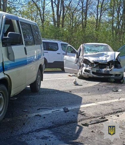 Зіткнення двох авто на трасі Львів — Тернопіль.