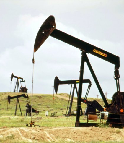 видобуток нафти