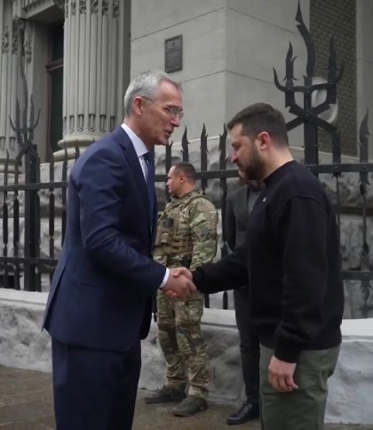 Зеленський привітав генсека НАТО у Києві (відео)