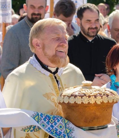 Після смертельної ДТП у Трускавці родичі загиблого вимагають позбавити священника сану