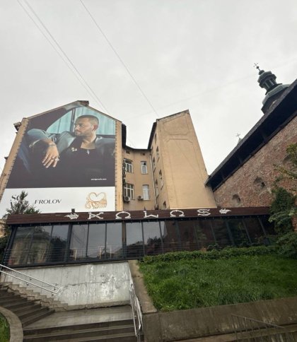 Ресторан “Колос” незаконно побудував терасу замість літнього майданчика в центрі Львова