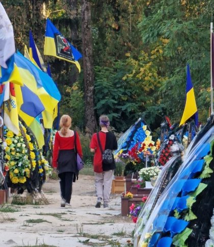 У Києві поліція затримала школярів, які обкрадали могили Героїв