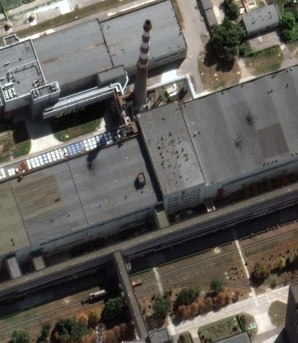 Супутники зафіксували пробоїни на даху будівлі ЗАЕС