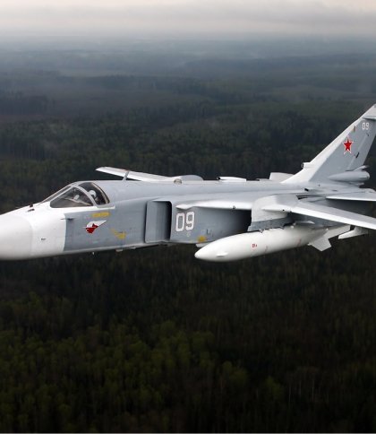 Під Бахмутом збили російський бомбардувальник Су-24М