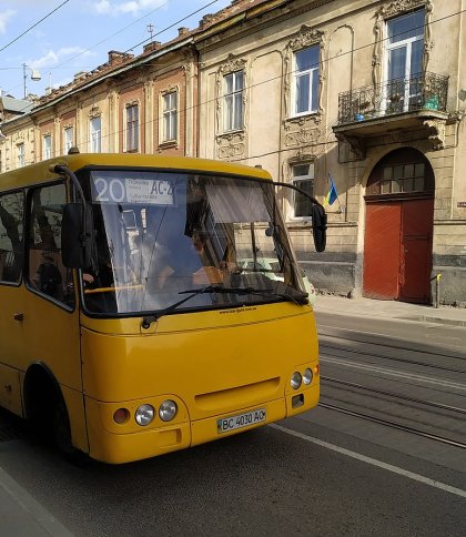 Водій львівської маршрутки отримав штраф за залишення місця ДТП