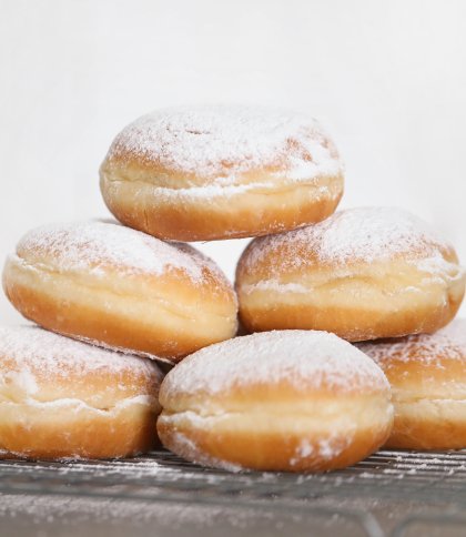 Пісні пампухи на Святвечір: простий рецепт ідеальних різдвяних ласощів