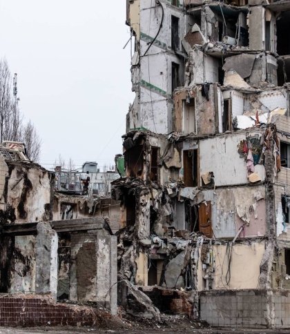 Кількість жертв від удару по багатоповерхівці у Дніпрі знову зросла: 11 людей ще не впізнали
