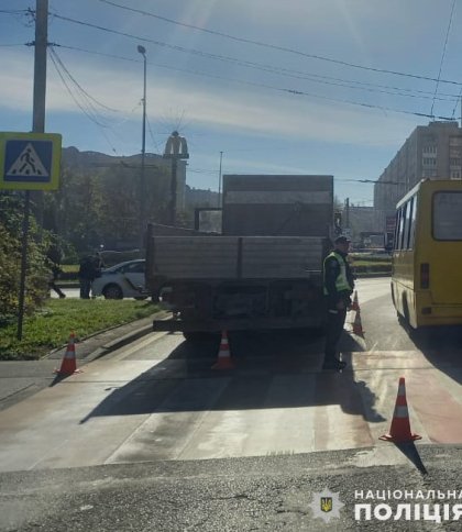 У Львові водій вантажівки збив на пішохідному переході 82-річну жінку