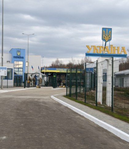Прикордоннику з Чернівців оголосили підозру за пропуск в Україну двох автобусів з електронними сигаретами на 42 млн грн
