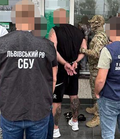 15 тис. доларів з “клієнта”: на Львівщині затримали організатора схеми втечі ухилянтів за кордон
