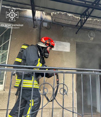 Через пожежу в пологовому будинку у Львові вісьмох вагітних жінок перевели в інше відділення