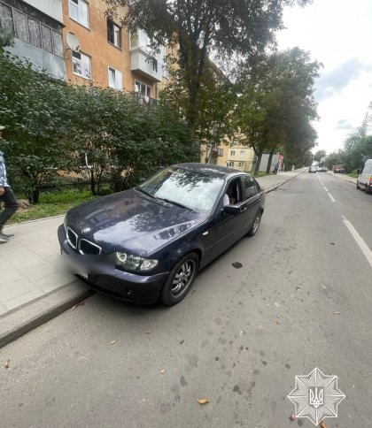 Замість сечі — сік: у Львові п’яний водій BMW хотів підмінити матеріал для аналізу на вміст наркотиків