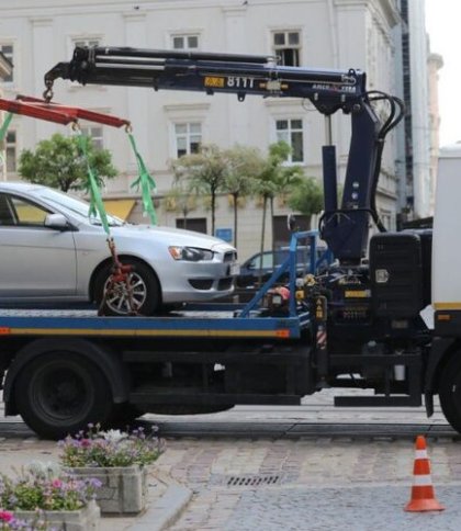 У міськраді назвали локації, звідки найчастіше евакуйовують авто у Львові: перелік