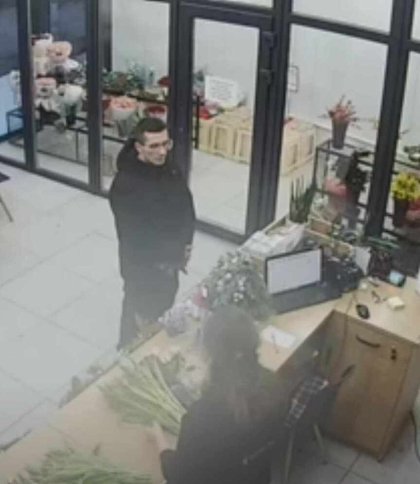 Кримінальна поліція Львова розшукує чоловіка, якого підозрюють в серії крадіжок
