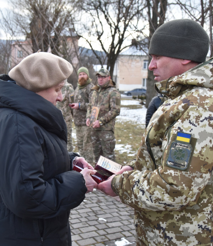 Сім’ям загиблих прикордонників зі Львівщини вручили ордени “За мужність”