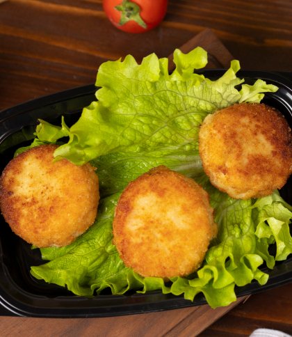 Ніжні всередині та хрусткі зовні: рецепт картопляних зраз з м’ясом