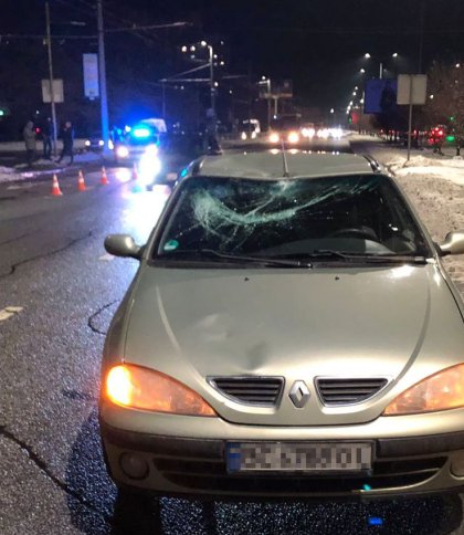 У Львові на Науковій водій Renault Megane збив пішохода