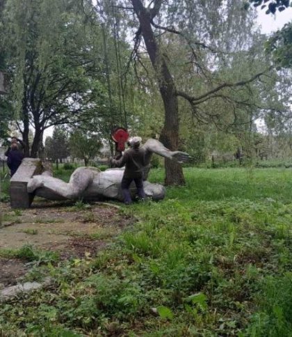 У Жидачівській громаді демонтували пам’ятник радянським солдатам