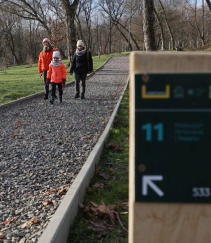 У Замарстинівському парку відкрили оздоровчі стежки, названі на честь гетьманів України