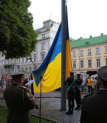 У Львові урочисто підняли Державний Прапор України