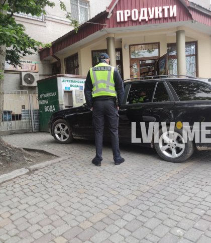 У Львові «на гарячому» піймали водія, який через сімейні обставини хотів сісти за кермо п’яним (фото)