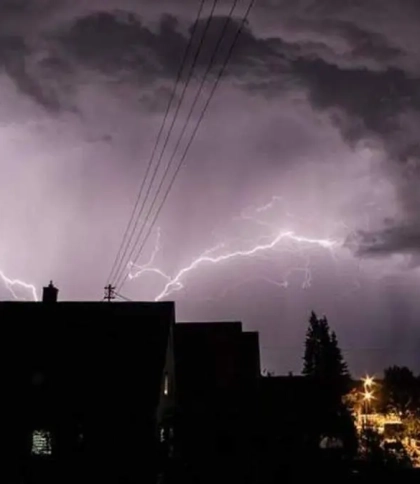 Синоптики попереджають про небезпечні метеоявища: на Львівщині очікуються грози та шквали