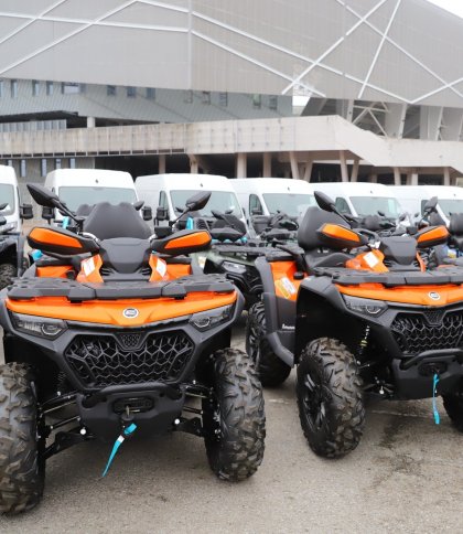 Львівщина передала військовим на передову транспорту на 30 млн грн